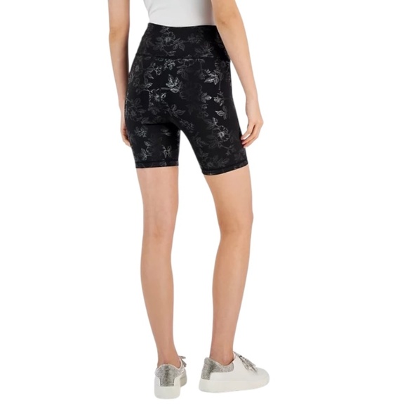 I.N.C. International Concepts Women's Floral Compression Bike Shorts - Picture 2 of 3